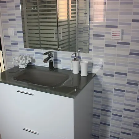 Madragoa House Apartment